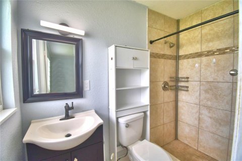 Villa ou maison à louer à Winter Haven, Floride: 3 chambres, 106.28 m2 № 2410203 - photo 29