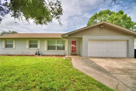 Villa ou maison à louer à Winter Haven, Floride: 3 chambres, 106.28 m2 № 2410203 - photo 5