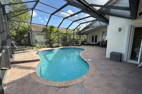 Villa ou maison à louer à Weston, Floride: 5 chambres, 243.31 m2 № 1779323 - photo 24