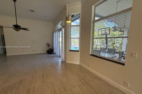 Villa ou maison à louer à Weston, Floride: 5 chambres, 243.31 m2 № 1779323 - photo 13