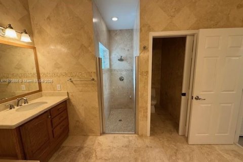 Villa ou maison à louer à Weston, Floride: 5 chambres, 243.31 m2 № 1779323 - photo 9
