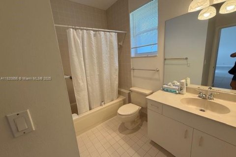 Villa ou maison à louer à Weston, Floride: 5 chambres, 243.31 m2 № 1779323 - photo 30