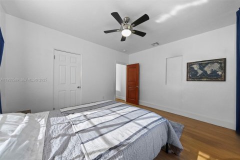 Villa ou maison à louer à Miami, Floride: 4 chambres, 140.93 m2 № 1989298 - photo 17