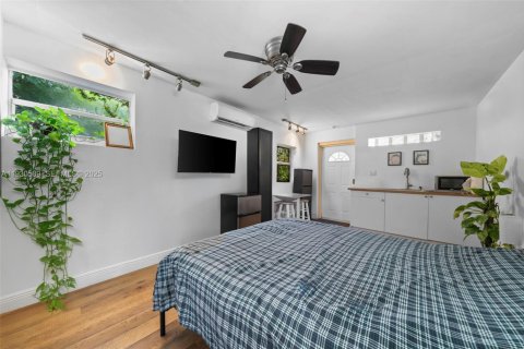 Villa ou maison à louer à Miami, Floride: 4 chambres, 140.93 m2 № 1989298 - photo 29