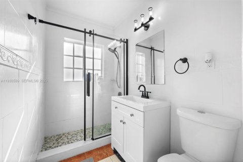 Villa ou maison à louer à Miami, Floride: 4 chambres, 140.93 m2 № 1989298 - photo 19