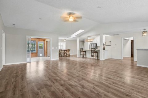House in Palm Coast, Florida 4 bedrooms, 234.02 sq.m. № 1765391 - photo 15