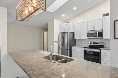 House in Palm Coast, Florida 4 bedrooms, 234.02 sq.m. № 1765391 - photo 7
