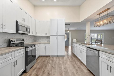 House in Palm Coast, Florida 4 bedrooms, 234.02 sq.m. № 1765391 - photo 6