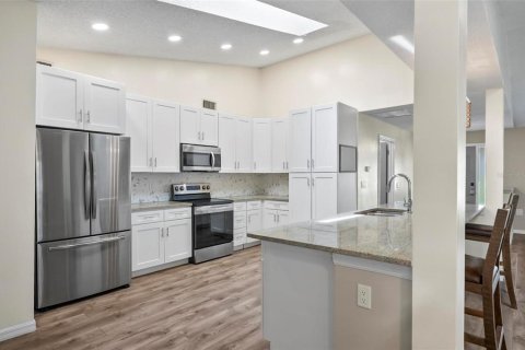 House in Palm Coast, Florida 4 bedrooms, 234.02 sq.m. № 1765391 - photo 9