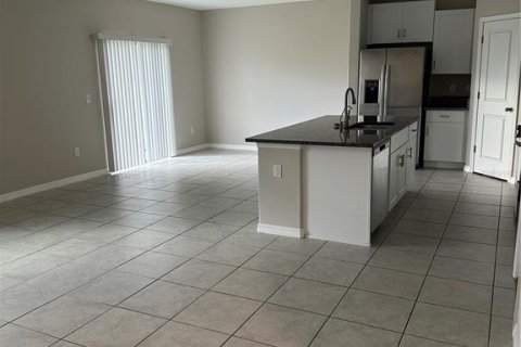 Casa en alquiler en Apollo Beach, Florida, 4 dormitorios, 177.81 m2 № 1913905 - foto 4