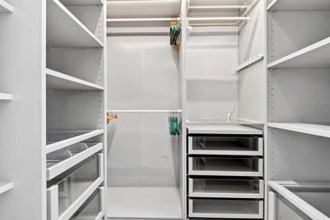 Снять в аренду виллу или дом в Брейдентон, Флорида 2 спальни, 94.3м2, № 2229960 - фото 29