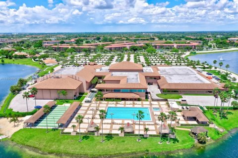 Condominio en venta en Pembroke Pines, Florida, 2 dormitorios, 96.99 m2 № 1855212 - foto 24