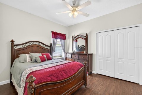 House in Mount Dora, Florida 4 bedrooms, 225.75 sq.m. № 2199441 - photo 14