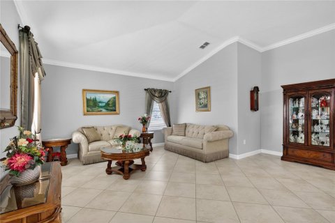 House in Mount Dora, Florida 4 bedrooms, 225.75 sq.m. № 2199441 - photo 4