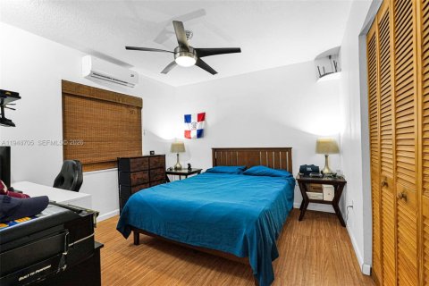 Villa ou maison à vendre à Miami, Floride: 3 chambres, 131.92 m2 № 2004813 - photo 21