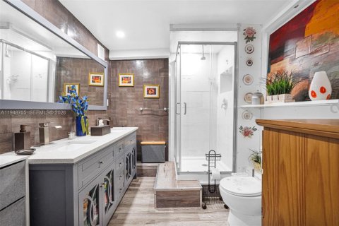 Villa ou maison à vendre à Miami, Floride: 3 chambres, 131.92 m2 № 2004813 - photo 17