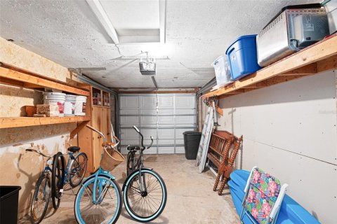House in Tarpon Springs, Florida 3 bedrooms, 88.26 sq.m. № 1613815 - photo 24