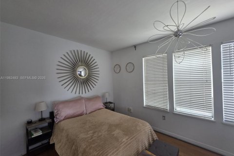 Condominio en alquiler en Miami Beach, Florida, 45.52 m2 № 2049208 - foto 9