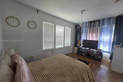 Condominio en alquiler en Miami Beach, Florida, 45.52 m2 № 2049208 - foto 10