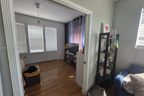 Condominio en alquiler en Miami Beach, Florida, 45.52 m2 № 2049208 - foto 6