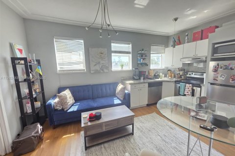 Condominio en alquiler en Miami Beach, Florida, 45.52 m2 № 2049208 - foto 4