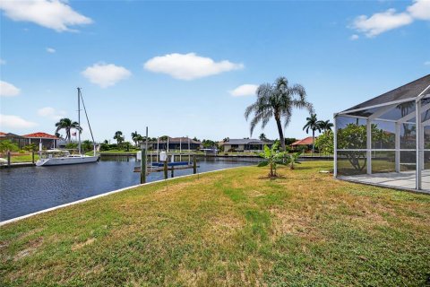 House in Punta Gorda, Florida 2 bedrooms, 171.5 sq.m. № 1879533 - photo 26