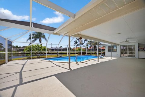 House in Punta Gorda, Florida 2 bedrooms, 171.5 sq.m. № 1879533 - photo 23
