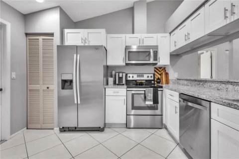 House in Clearwater, Florida 3 bedrooms, 151.52 sq.m. № 1846375 - photo 10