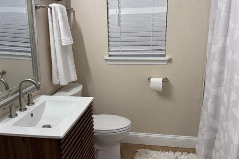 Villa ou maison à louer à Sarasota, Floride: 2 chambres, 93.65 m2 № 2214968 - photo 12
