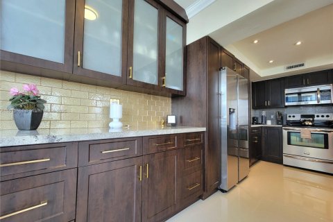 Снять в аренду кондоминиум в Холливуд, Флорида 2 спальни, 127.28м2, № 1937021 - фото 4