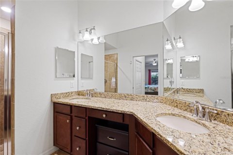 Condo in Bradenton, Florida, 2 bedrooms in LAKEWOOD NATIONAL  № 1735280 - photo 30