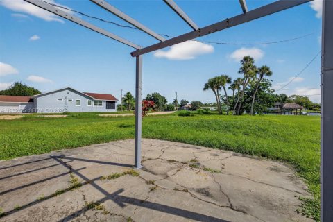 Villa ou maison à vendre à Fort Myers, Floride: 3 chambres, 142.51 m2 № 1996569 - photo 11