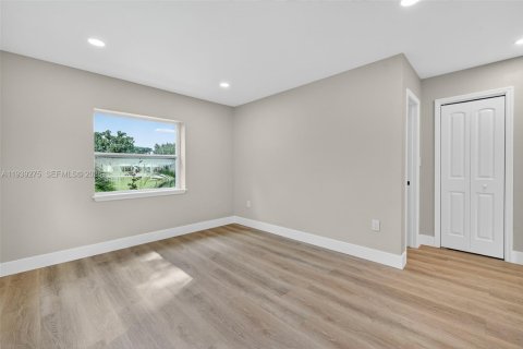 Villa ou maison à vendre à Fort Myers, Floride: 3 chambres, 142.51 m2 № 1996569 - photo 23