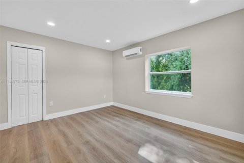 Villa ou maison à vendre à Fort Myers, Floride: 3 chambres, 142.51 m2 № 1996569 - photo 22