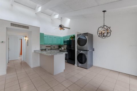 Condominio en venta en Sarasota, Florida, 2 dormitorios, 78.69 m2 № 1755535 - foto 10