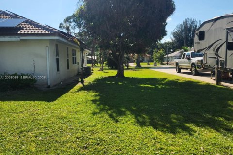 Casa en alquiler en St. Lucie, Florida, 4 dormitorios, 241.27 m2 № 2088247 - foto 23