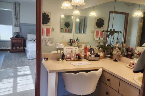 Casa en alquiler en St. Lucie, Florida, 4 dormitorios, 241.27 m2 № 2088247 - foto 5