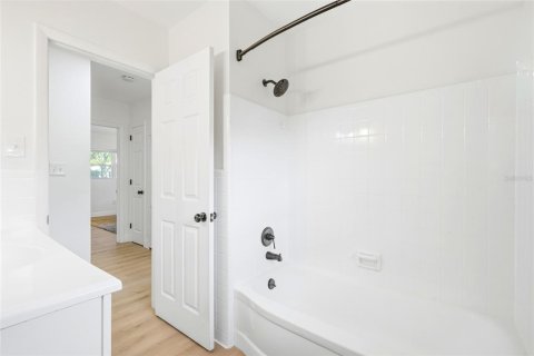 Купить виллу или дом в Клируотер, Флорида 8 комнат, 118.45м2, № 2149703 - фото 19