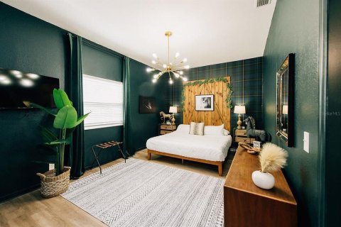 Villa ou maison à louer à Tampa, Floride: 5 chambres, 163.42 m2 № 2408268 - photo 2