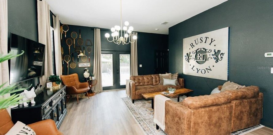 Villa ou maison à Tampa, Floride 5 chambres, 163.42 m2 № 2408268