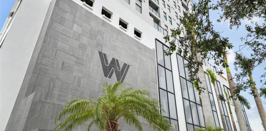 Condo in Saint Petersburg, Florida, 2 bedrooms  № 1565406