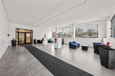 Condo in Saint Petersburg, Florida, 2 bedrooms  № 1565406 - photo 3