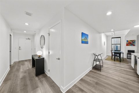 Condo in Saint Petersburg, Florida, 2 bedrooms  № 1565406 - photo 13