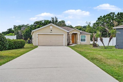 Casa en Lakeland, Florida 3 dormitorios, 131.18 m2 № 2126666