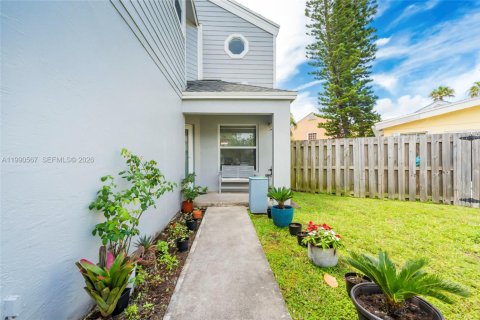 Купить виллу или дом в Катлер-Бей, Флорида 4 спальни, 182.74м2, № 2056262 - фото 3