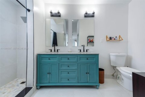 Купить виллу или дом в Катлер-Бей, Флорида 4 спальни, 182.74м2, № 2056262 - фото 19