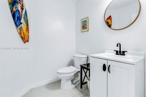 Купить виллу или дом в Катлер-Бей, Флорида 4 спальни, 182.74м2, № 2056262 - фото 24