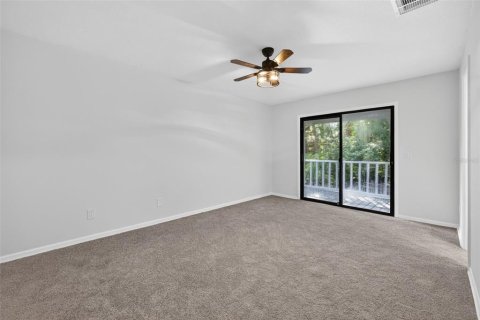 House in Tampa, Florida 4 bedrooms, 206.8 sq.m. № 1805788 - photo 30