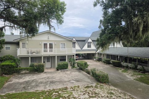 House in Lakeland, Florida 8 bedrooms, 780.01 sq.m. № 2345029 - photo 2
