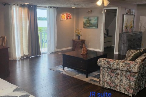 House in Lakeland, Florida 8 bedrooms, 780.01 sq.m. № 2345029 - photo 23